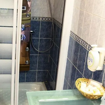 Royal Aboukir Paris Hotel 3*