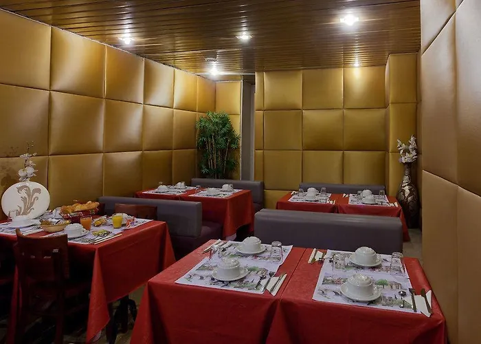 Royal Aboukir Paris Hotel 3*