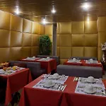 皇家阿布奇巴黎酒店 酒店 3*