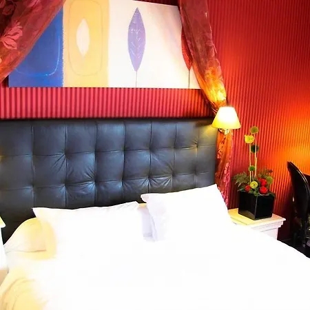 Отель Royal Aboukir Paris