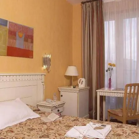 Royal Aboukir Paris