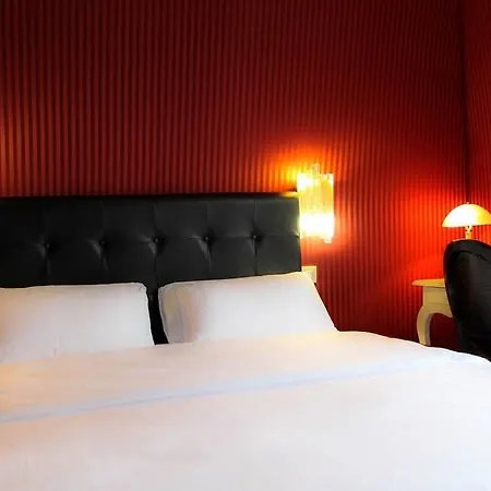 Отель Royal Aboukir Paris Париж